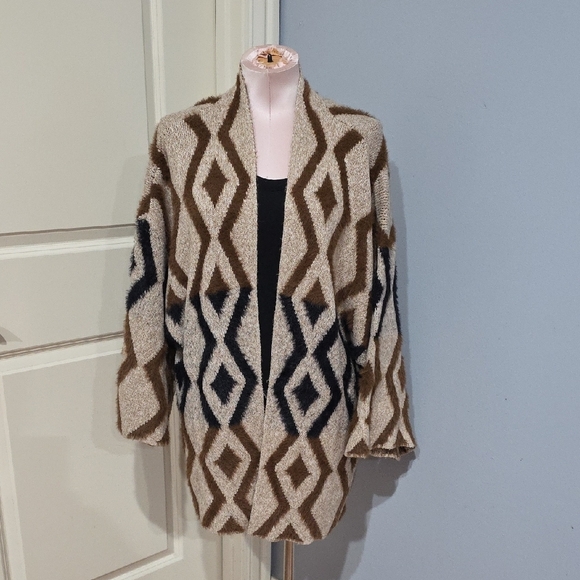 JODIFL Brown and Black Geometric Cardigan‎ Sweater